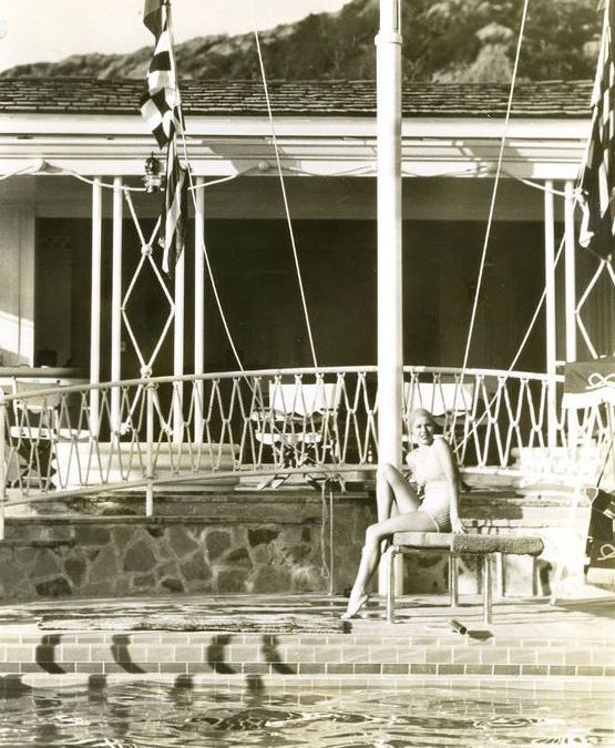 My Love Of Old Hollywood Sizzling Hot!