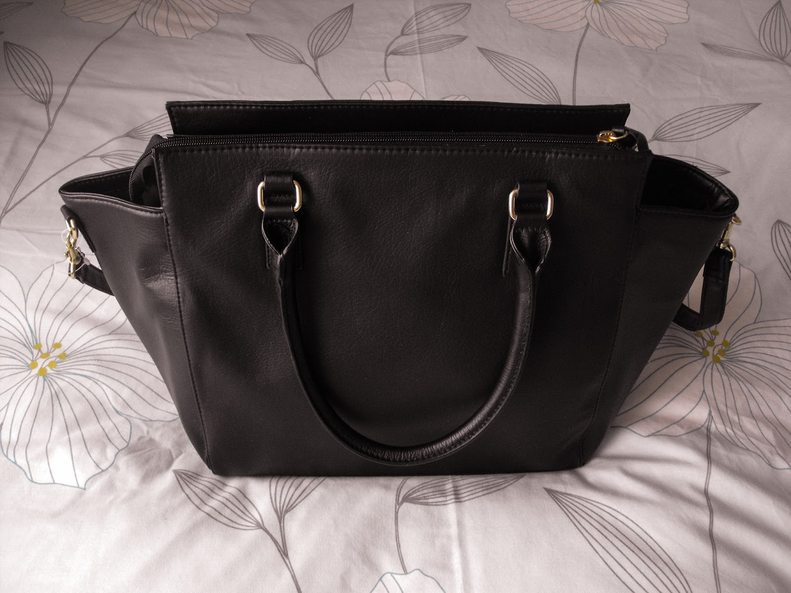 ejverx // beauty, fashion and lifestyle H&M Imitation Leather Bag