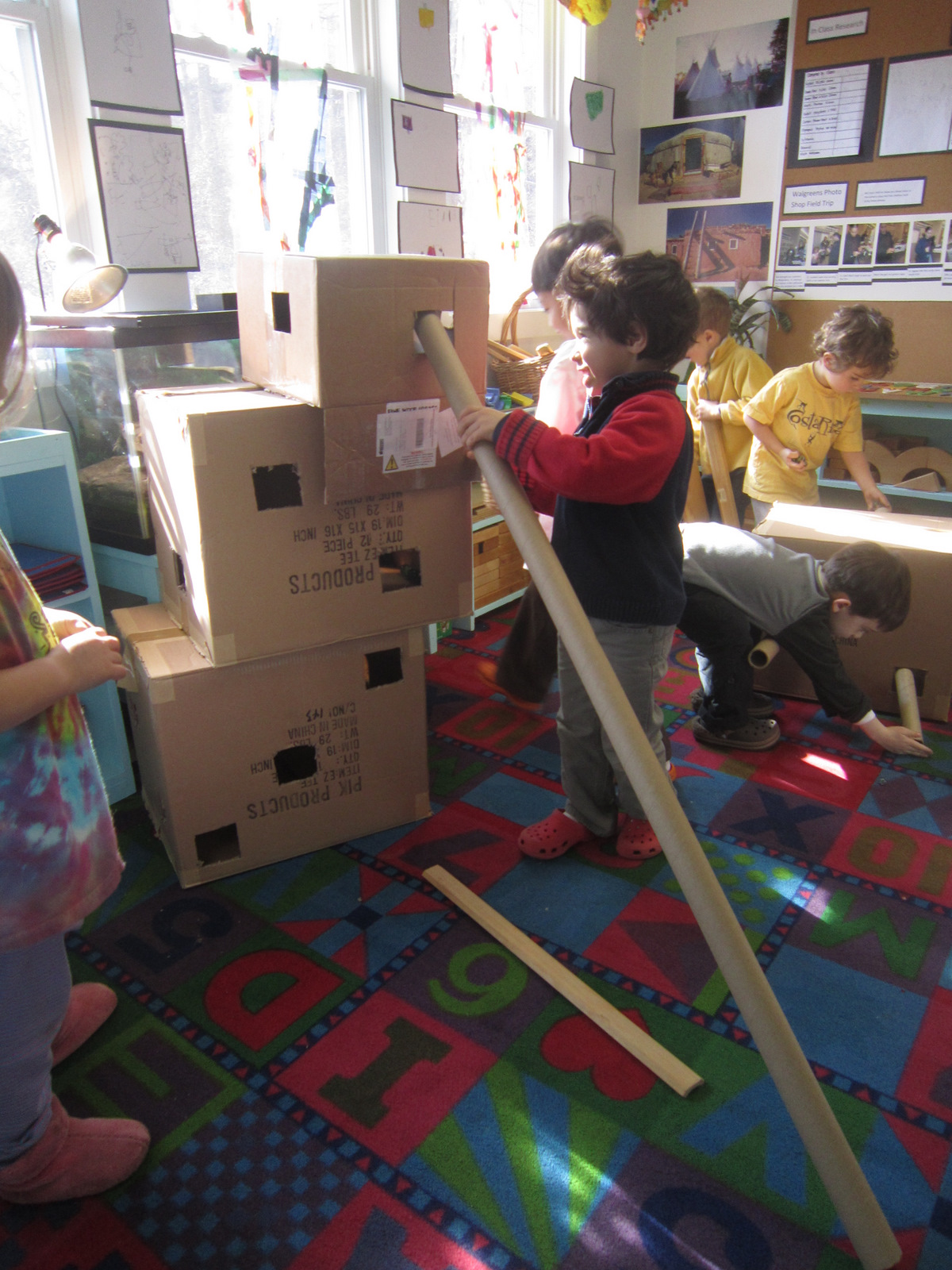 Playfully Learning Boxes, tunnels and tubes