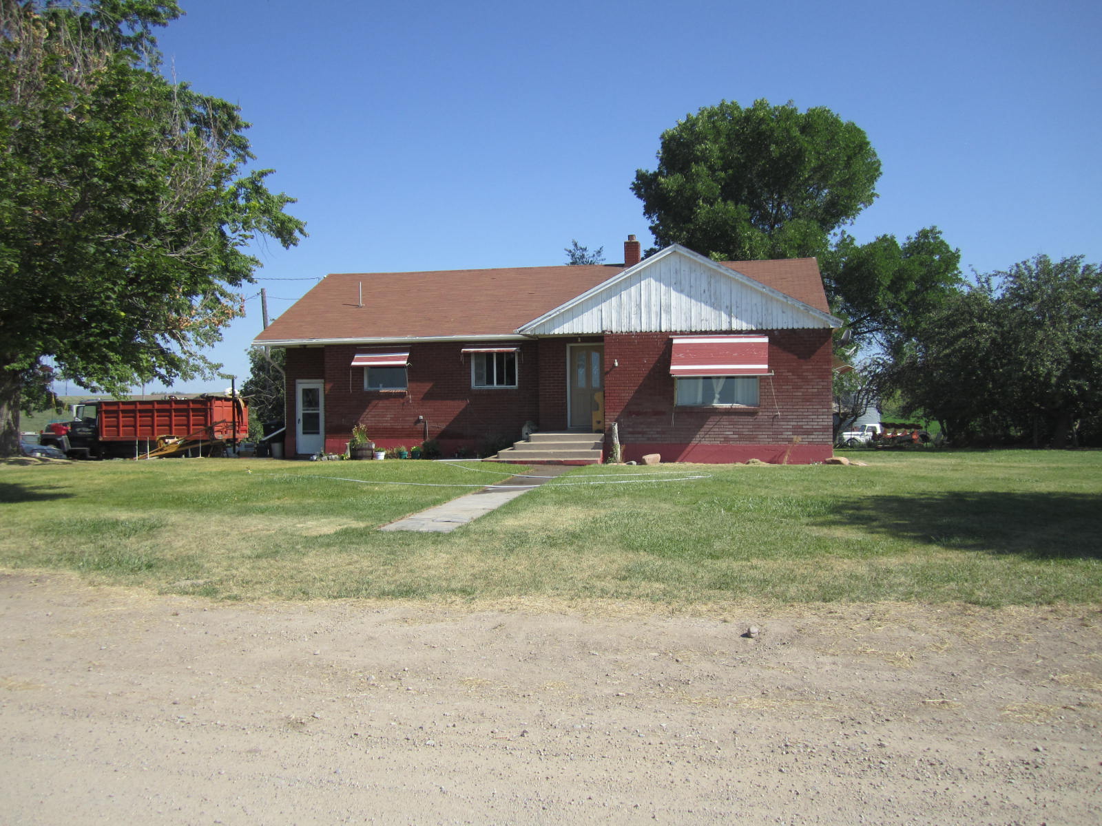 Tim in English Napoleon Dynamite's House and the city of Preston, Idaho