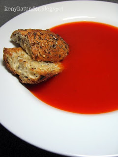roasted-red-pepper-and-tomato-soup