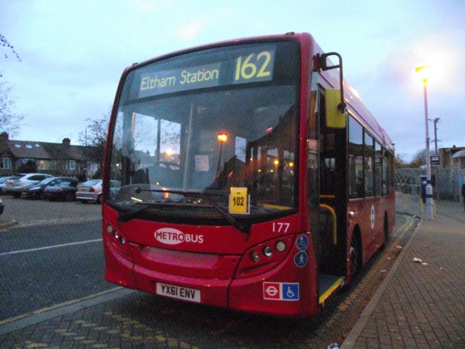 tom london & surrey bus blog: strange turns on route 162