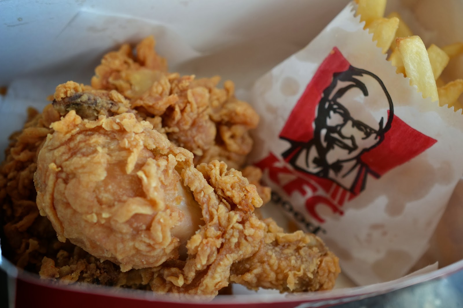 Greedy Girl Greedy Girl Eats KFC