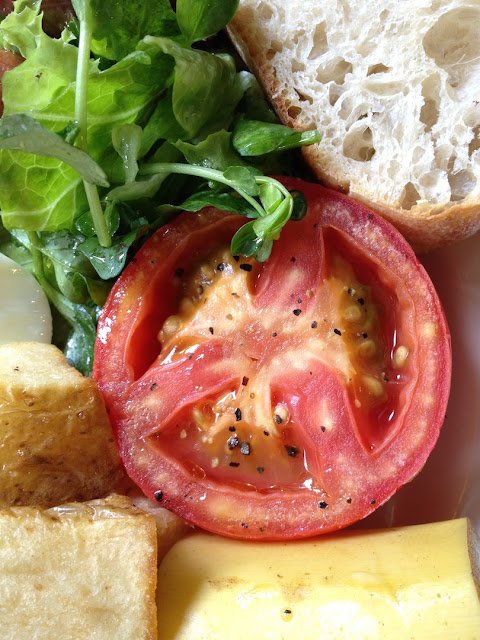 明生社區的小小豬～au petit cochon 哈古小館