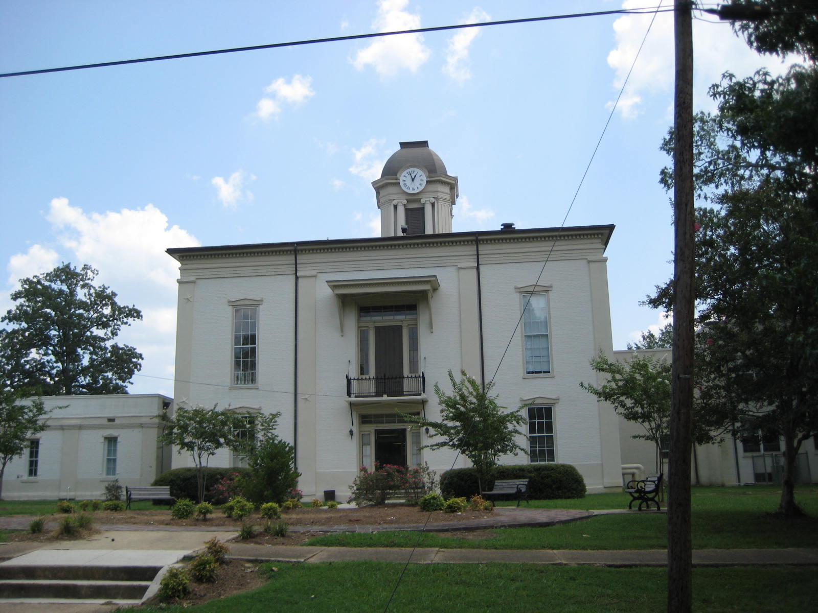 Tiny Travels Through Mississippi 05/01/2012 06/01/2012