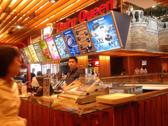 Blog Makan Wisata Kuliner Jajanan Bertemu Si Imut Dilly Yang Pintar Menggoda