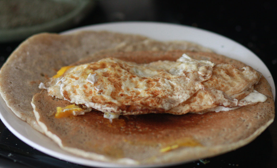 .4leafClever Gluten Free Breakfast burrito