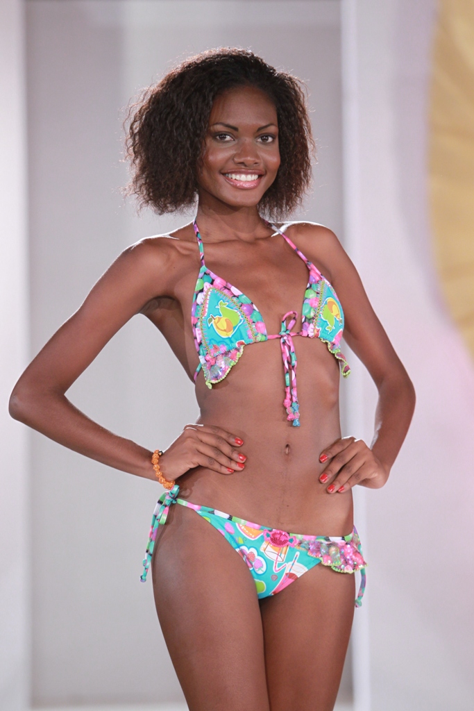 Axelle Perrier : Miss Martinique axelle perrier,miss martinique