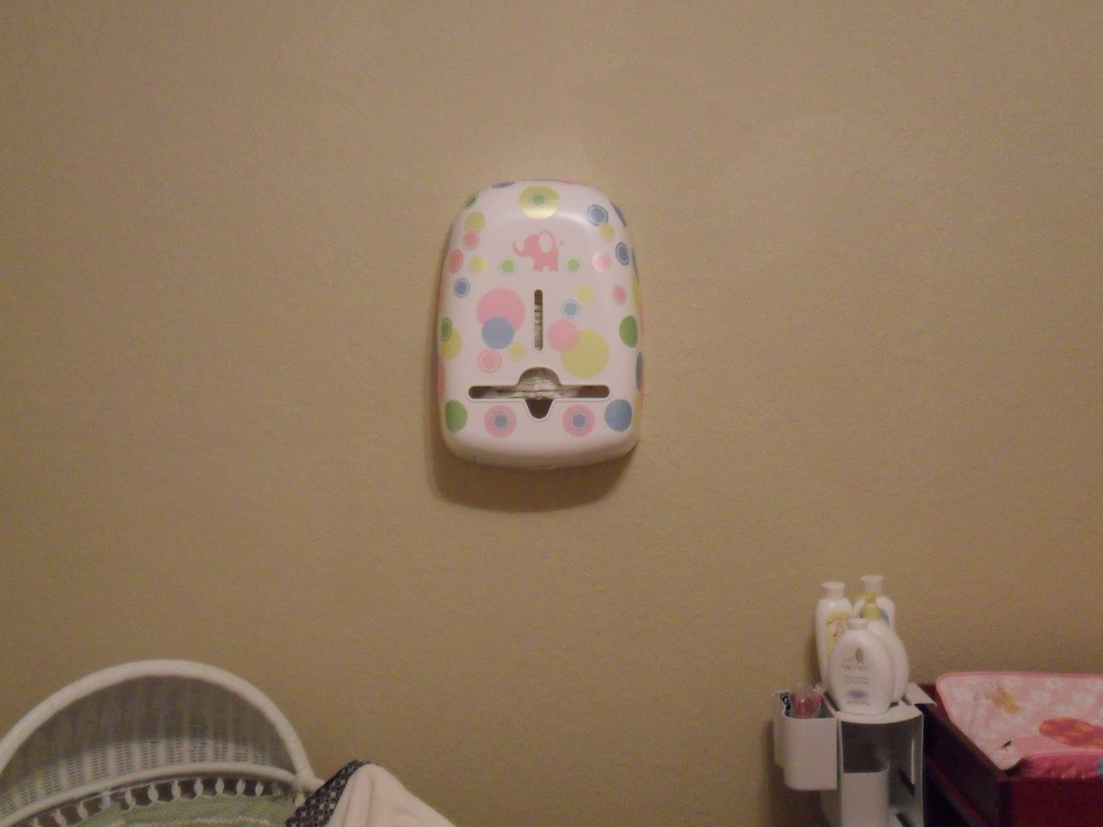 Bobee Diaper Stacker and Wipe dispenser. Review (Blu me away or Pink of me Event)