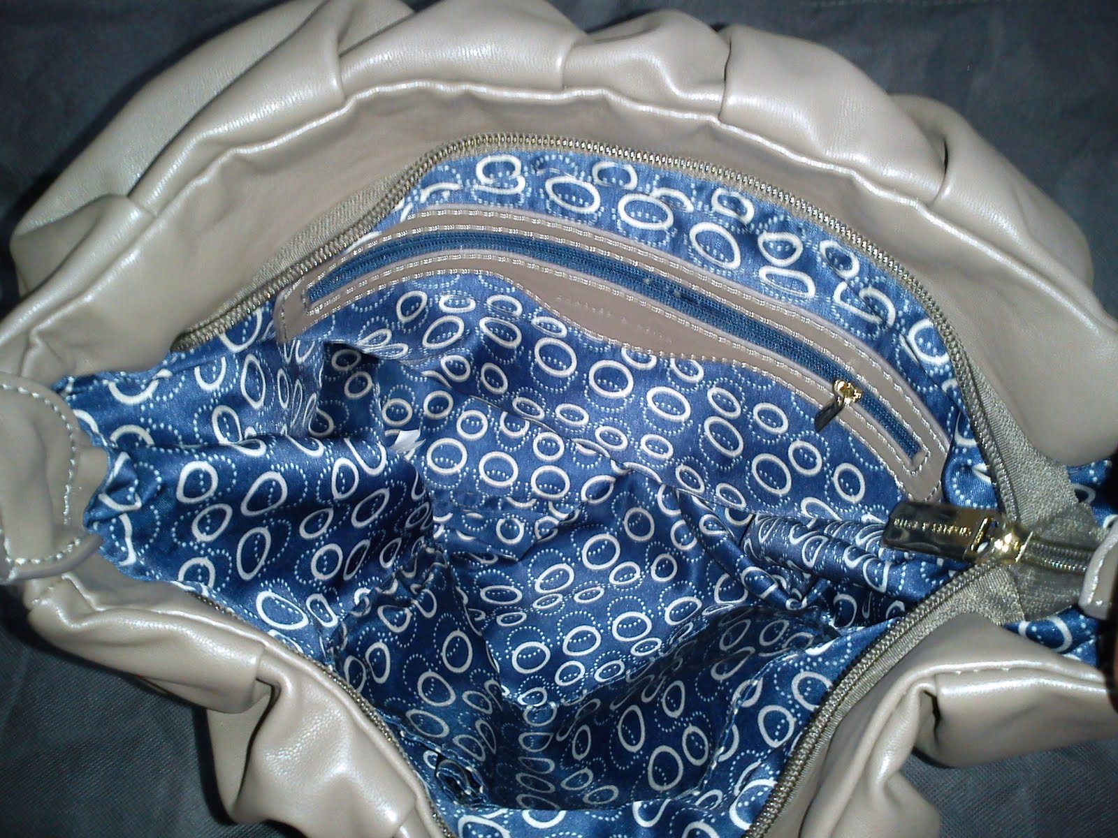 xiaolu's corner *New* Charles & Keith Shoulder Bag