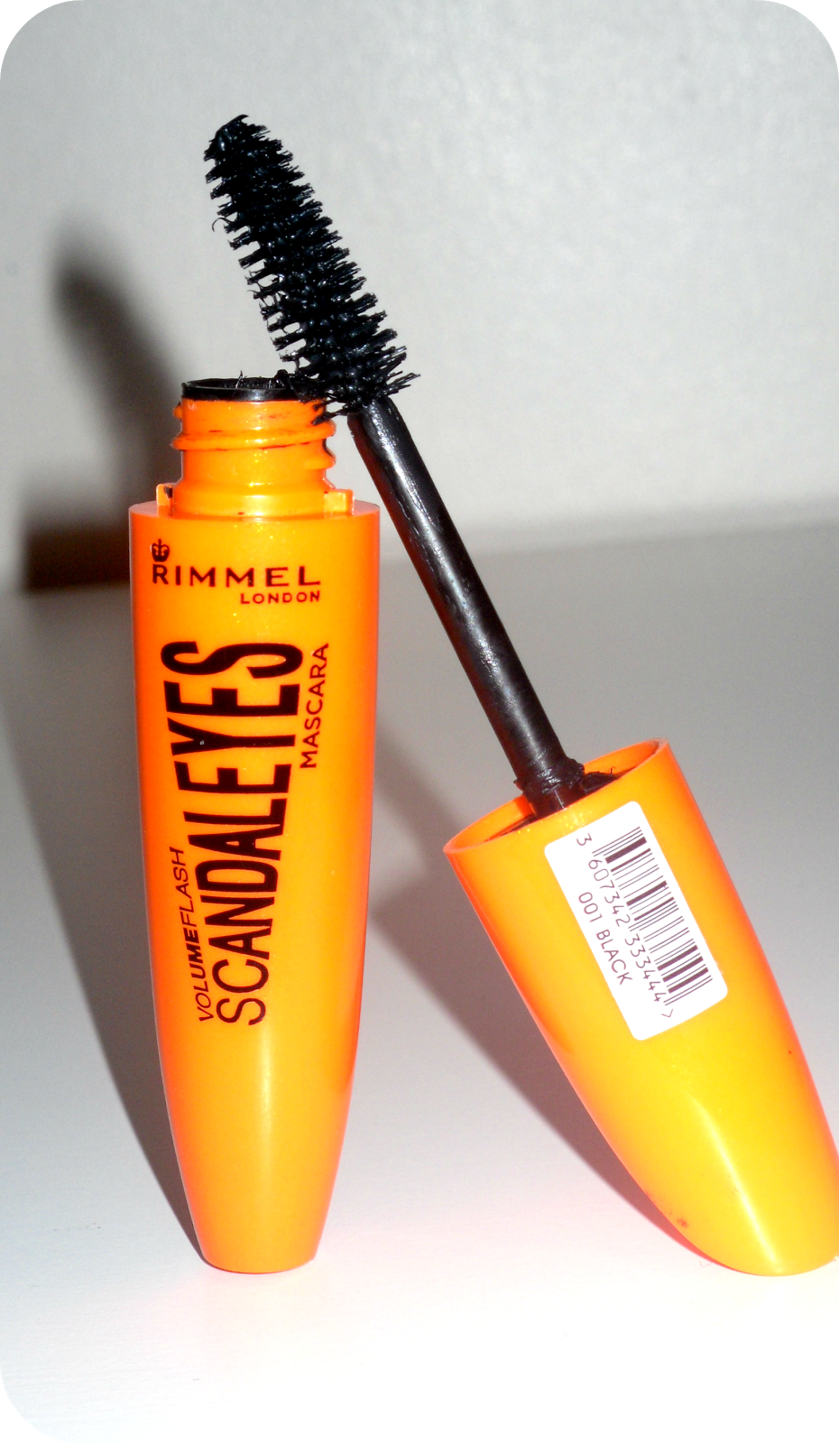 beauty and me. Review Rimmel Scandal Eyes Mascara
