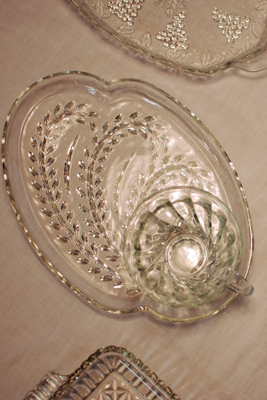 Typing Sunflowers Vintage Snack Sets