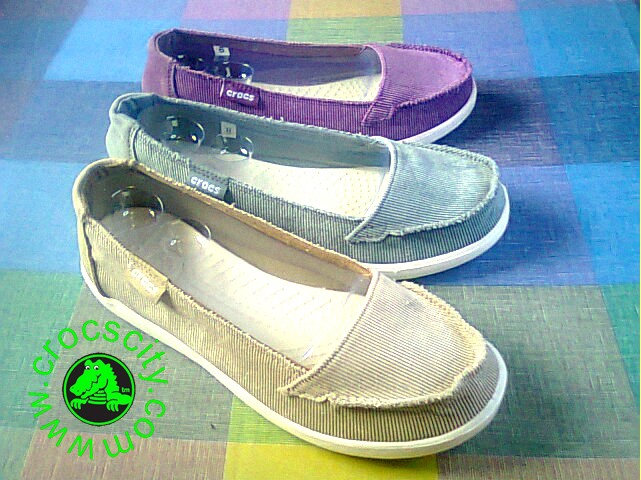 crocs santa cruz women's