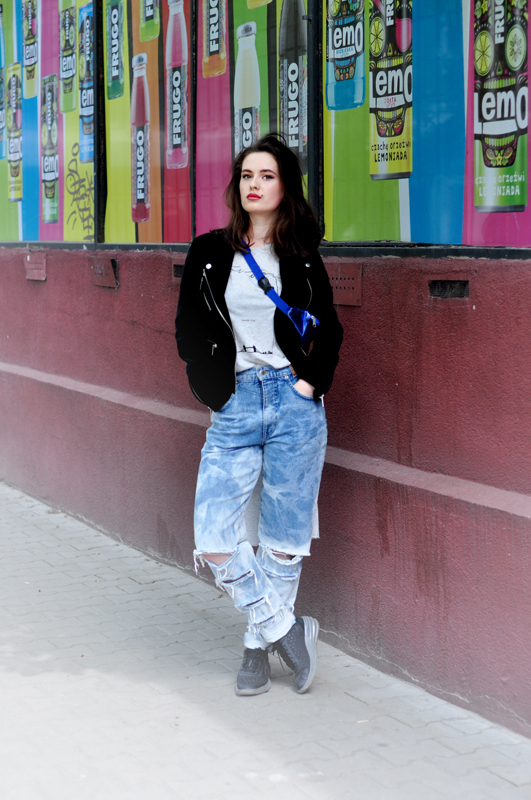 Vintage jeans, potargane spodnie - hot or not?