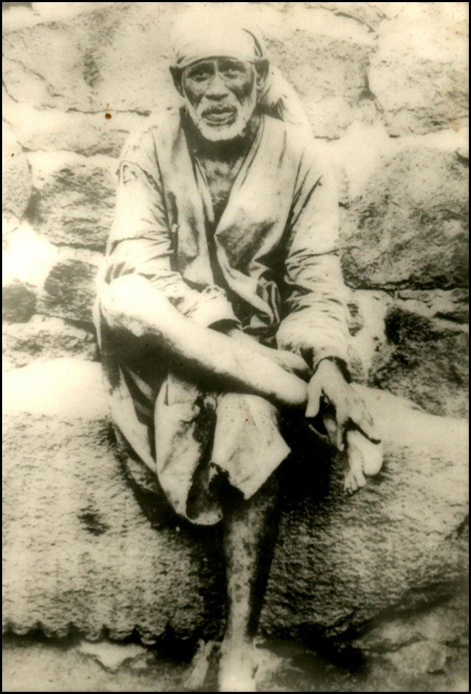 HINDU GOD WALLPAPERS Original & Rare Pictures of Sai Baba