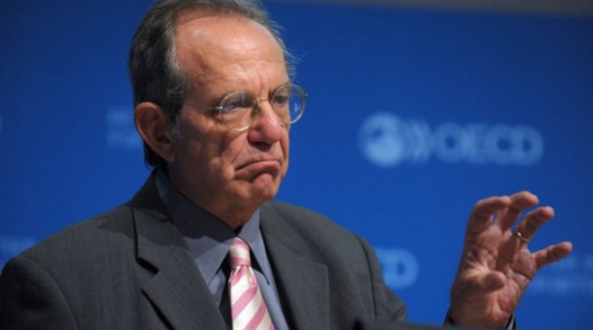 ΕΚΤΑΚΤΟ! Αποκάλυψη από τον Ιταλό ΥΠΟΙΚ: Aν η Αθήνα εγκαταλείψει το ευρώ, η Νομισματική Ένωση θα γίνει ένα διαφορετικό ον ΕΚΤΑΚΤΟ! Αποκάλυψη από τον Ιταλό ΥΠΟΙΚ: Aν η Αθήνα εγκαταλείψει το ευρώ, η Νομισματική Ένωση θα γίνει ένα διαφορετικό ον