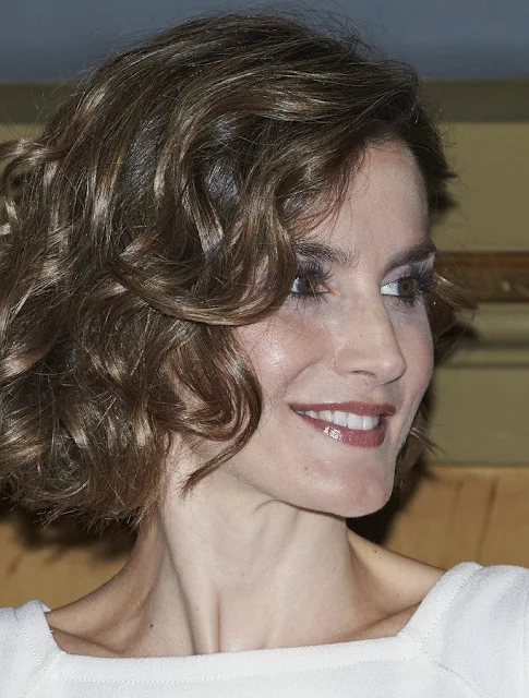 Queen Letizia of Spain attends the 'Luis Carandell' Journalism Award Ceremony at the Palacio del Senado