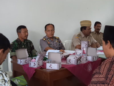 BABINSA KORAMIL-14/MDK KOMSOS BERSAMA APPEM DALAM RANGKA PEMILIHAN KEPALA DESA KEDAWUNG