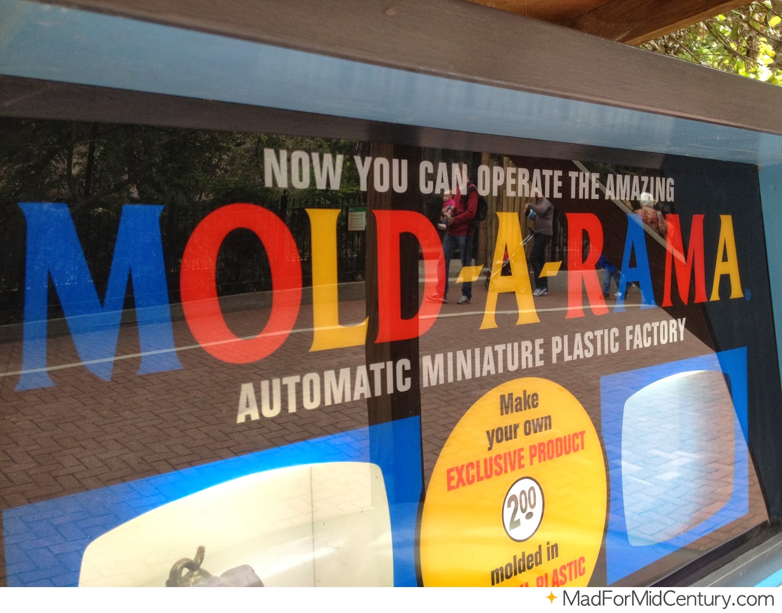 Mad For Mid Century: Mid Century Mold A Rama Machines - 1600x1253 - jpeg Mid Century Signage