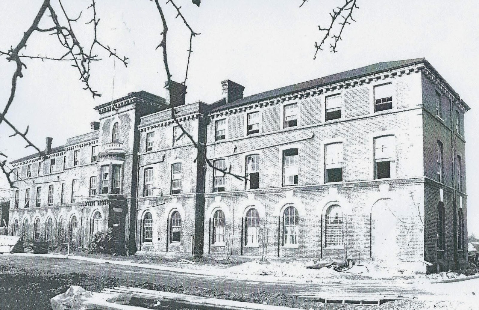 E7 Now & Then The Forest Gate Industrial school story