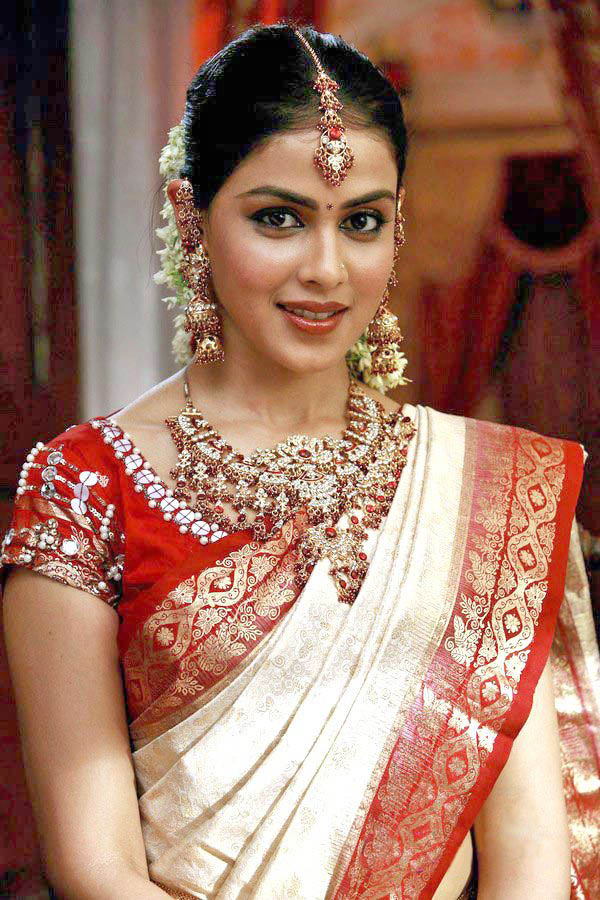 South Actress in bridal Saree Photo Stills Hot | All Pics