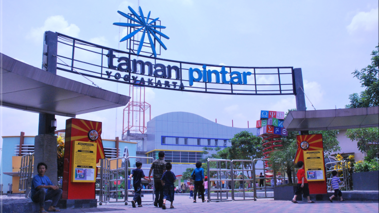 TAMAN PINTAR YOGYAKARTA