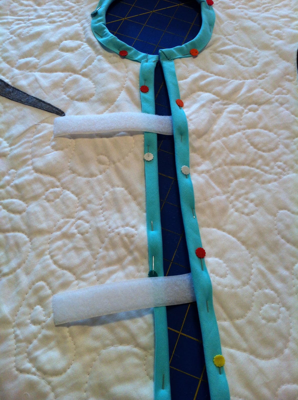 a little gray Buddy the Elf Tree Skirt Tutorial