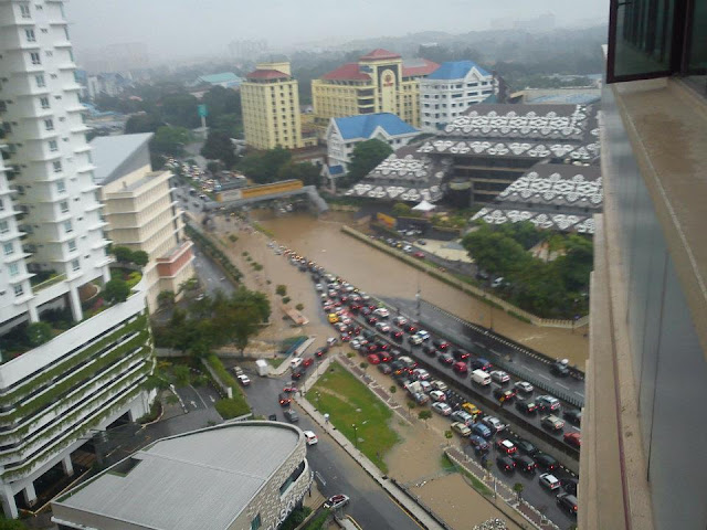 Banjir kilat di Kuala lumpur