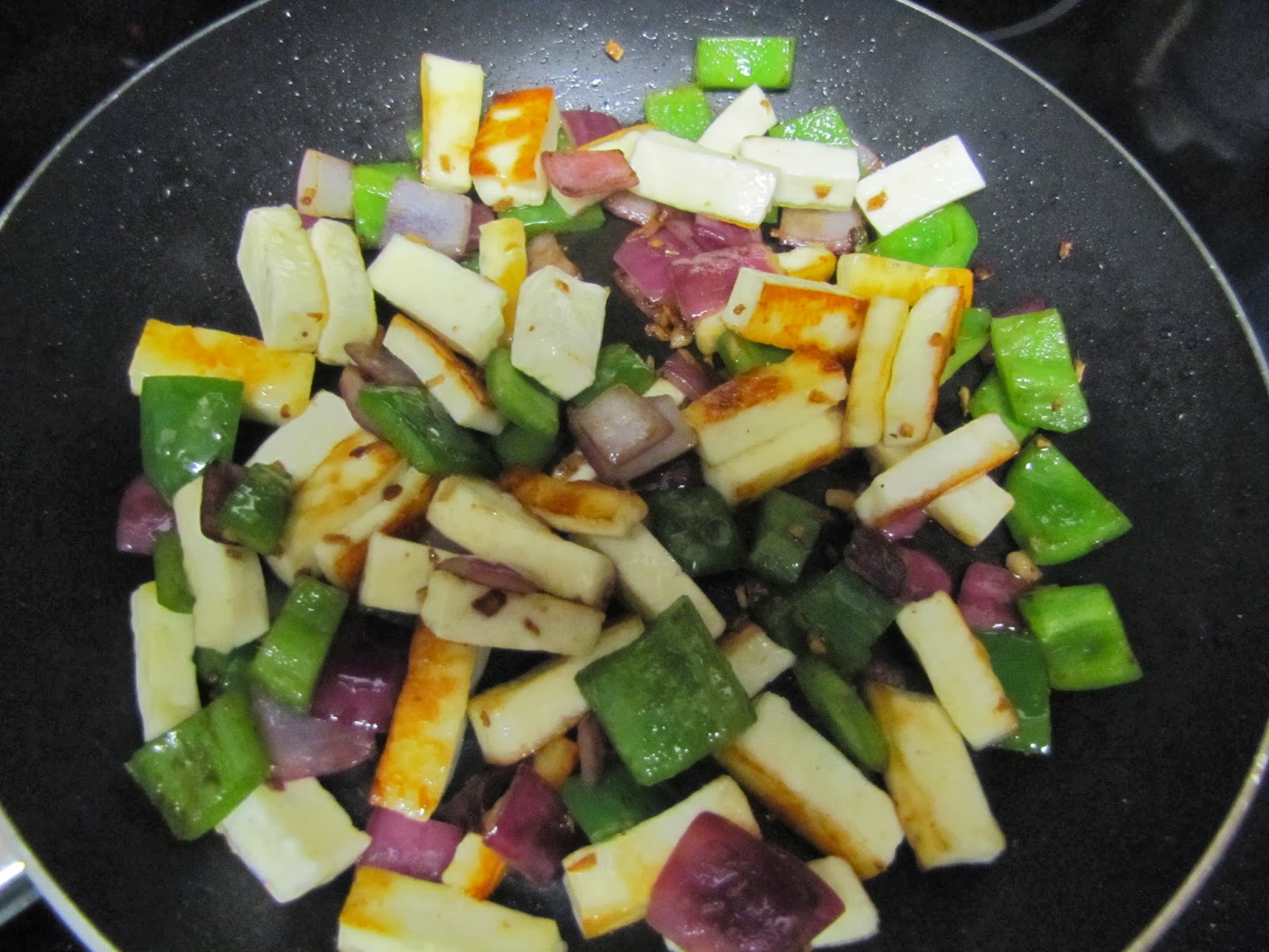 Chilli Paneer Step by step pictures Nithya's Nalabagam