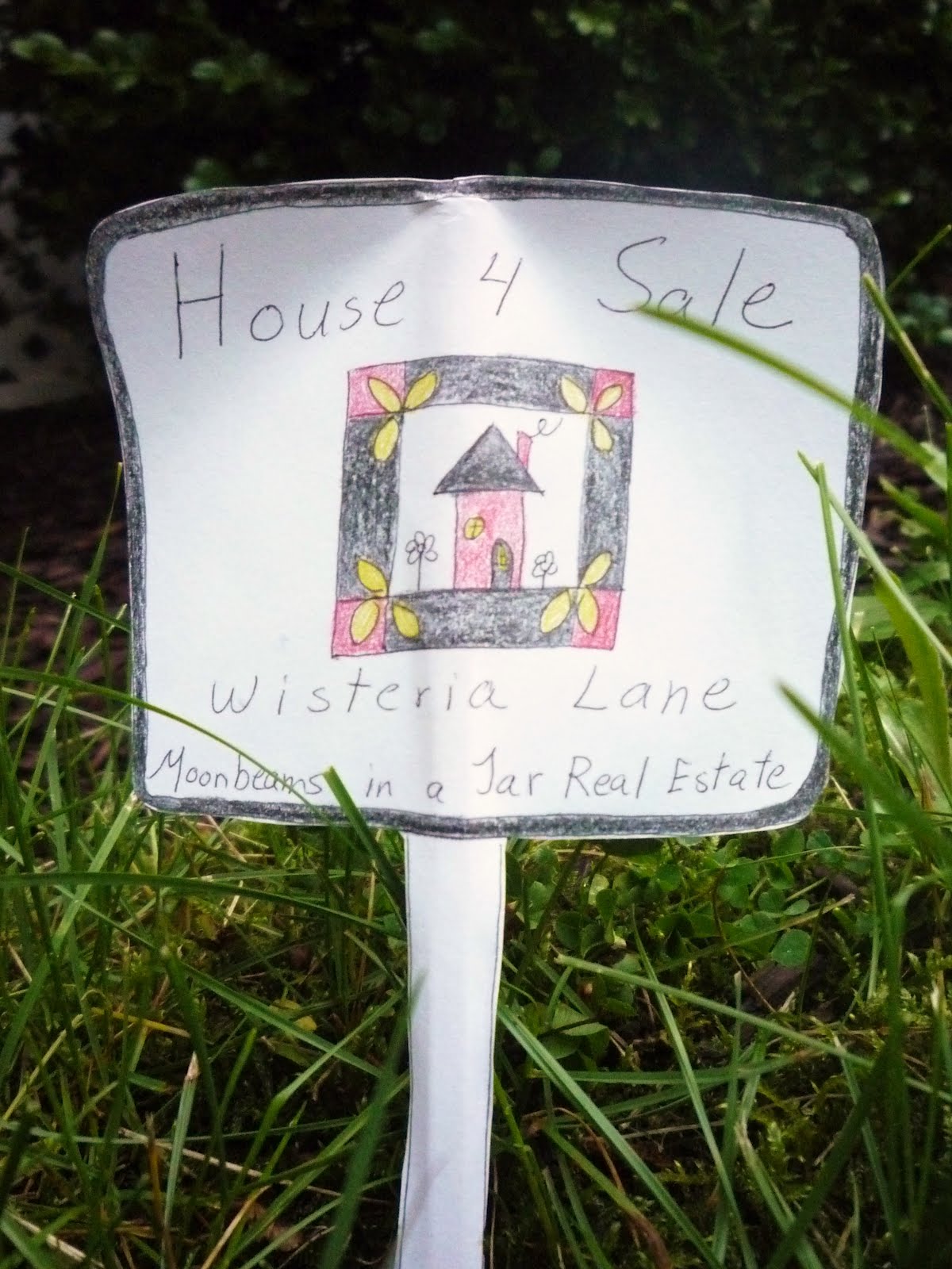 Moonbeams in a Jar Desperate Housewives Quilt Block and HOUSE FOR SALE