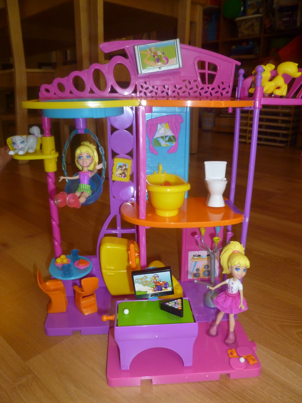 polly pocket stick n play