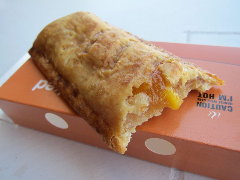 Review McDonald's Peach Pie Brand Eating