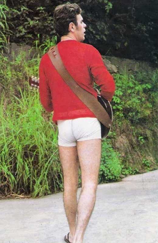 G MAGAZINE #024 Setembro/1999 - Roger Moreira | Arquivo G Magazine