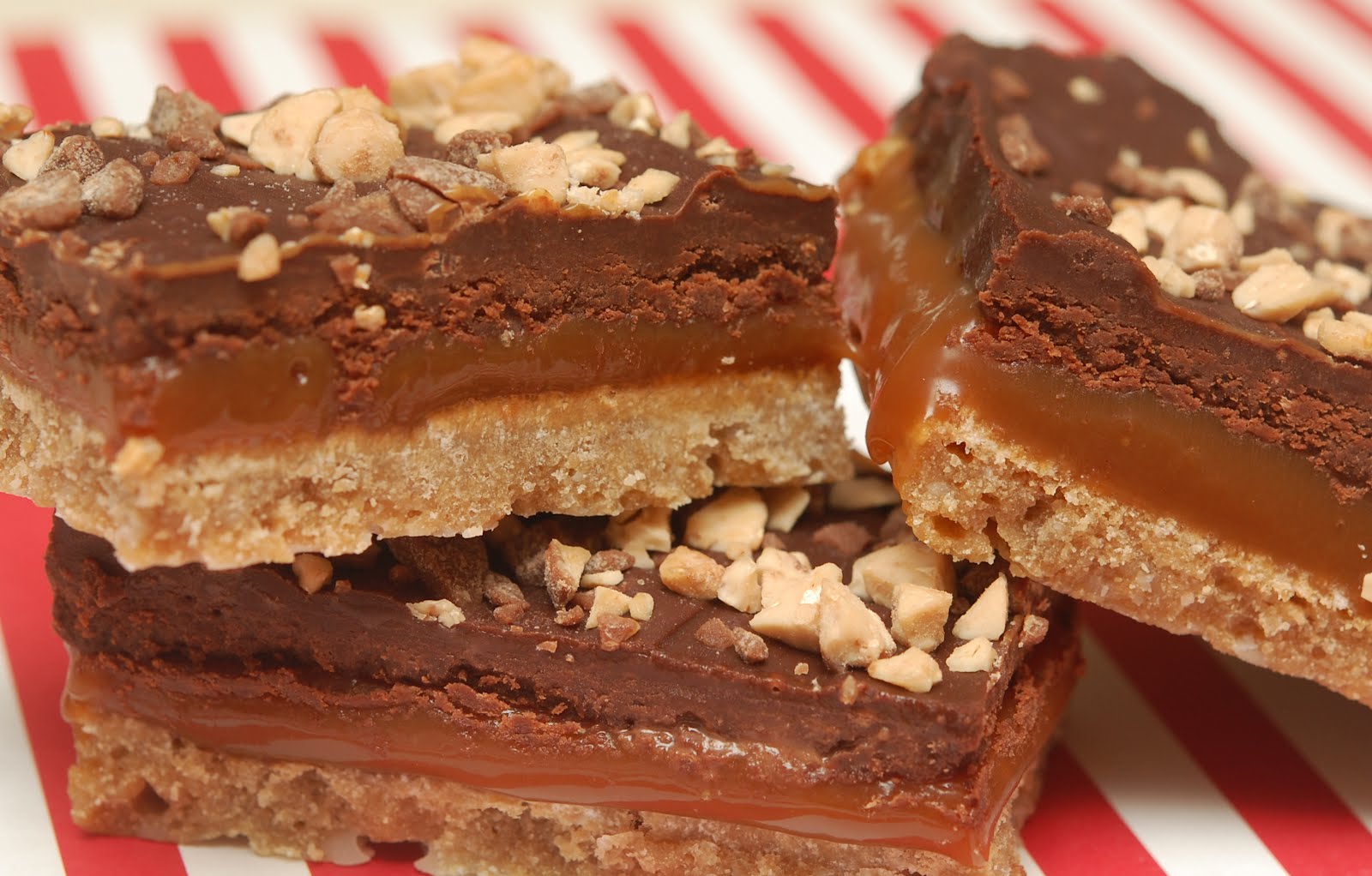 SALTED CARAMEL BARS Hugs and Cookies XOXO