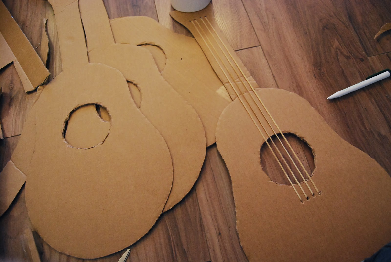 żiżia peek into my crazy world No i gitara!