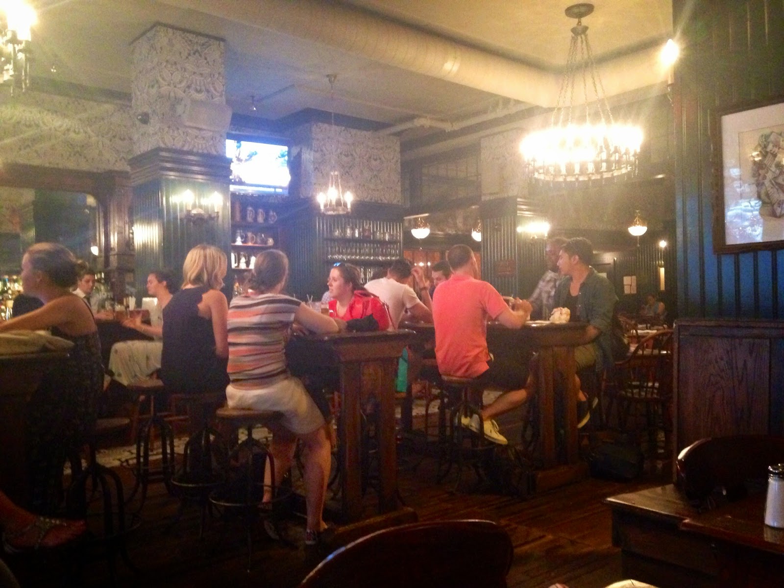 Kensington Gold Flatiron Hall