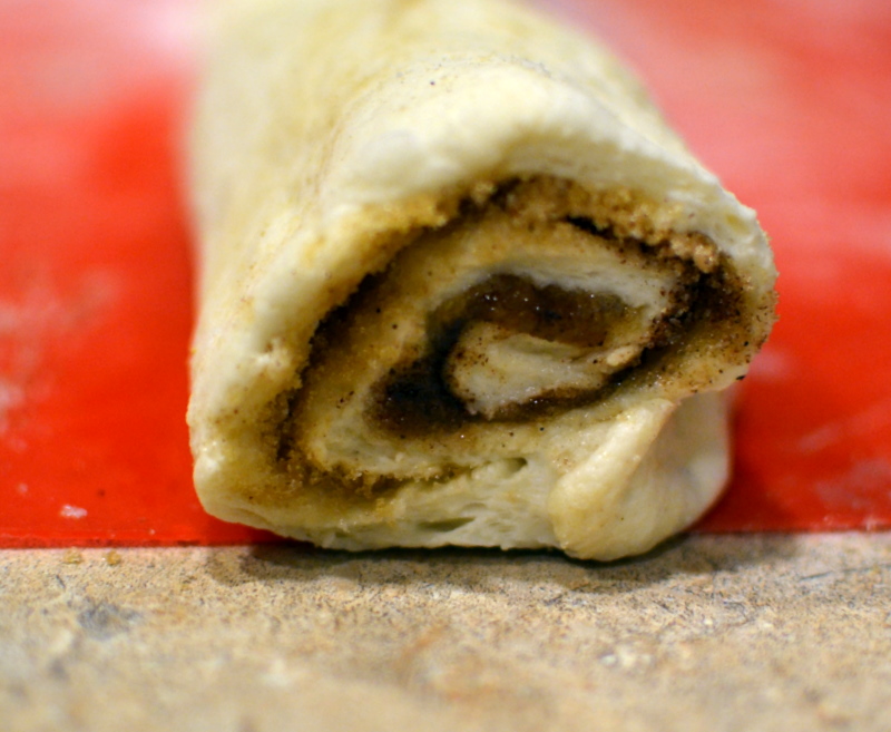 Thrifty Decorating: The easiest sweet rolls.....ever!