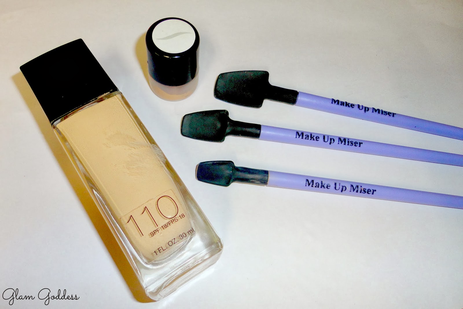 The Glam Goddess Makeup Miser Makeup Spatulas Review