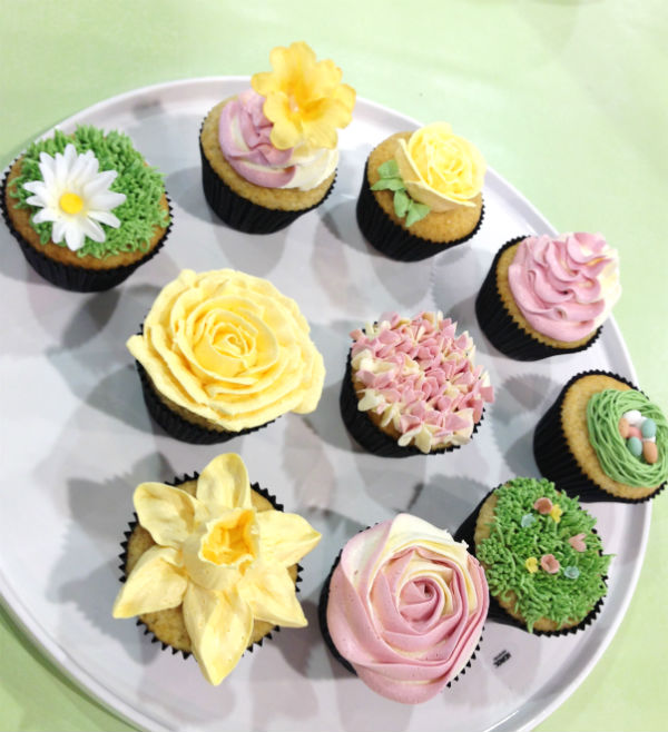 SPRING THEMED CUPCAKES - KEVÄISET KUPPIKAKUT