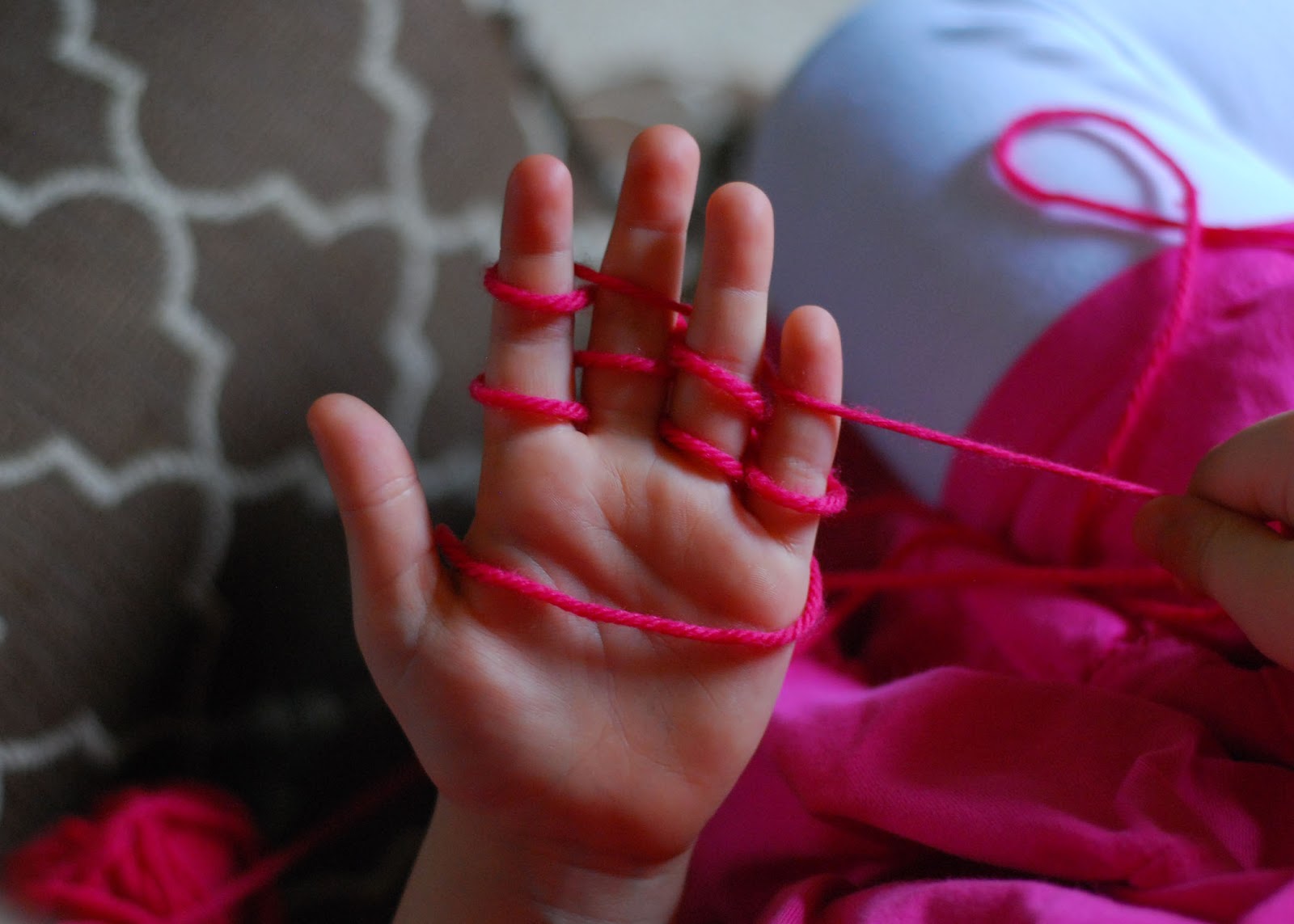 Magnolia and Boothe Finger Knitting