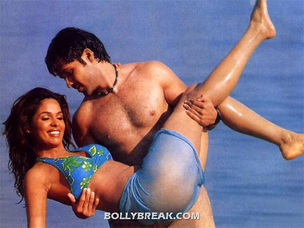 Mallike sherwat hot pic - (4) -  Bollywood famous rivalaries !!