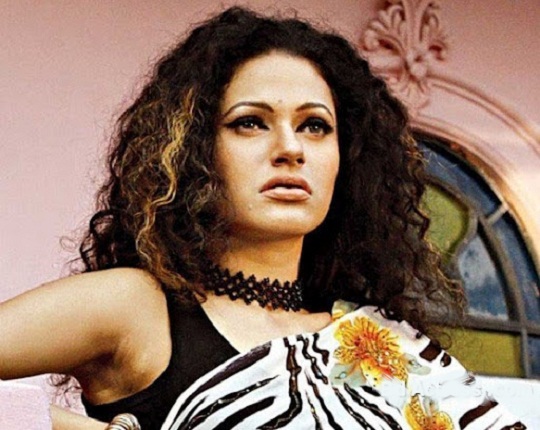 Bangladeshi Model Actress: Shabnaz Sadia Emi model emi photo gallery