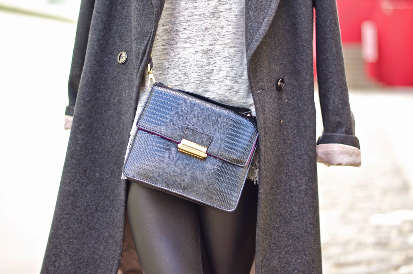 Lookamblog Long grey coat