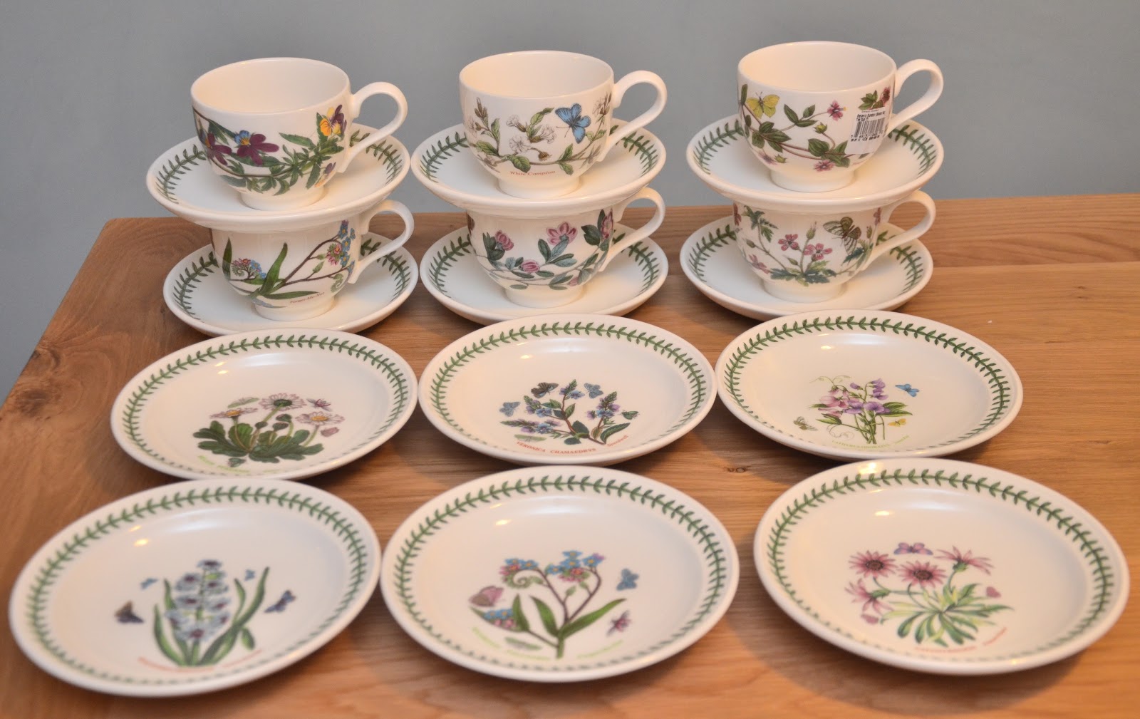 Kitch 'n' Chic Portmeirion Botanic Garden 18 pcs tea set RM600.00!!