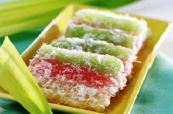 Resep dan Cara Membuat Getuk Singkong Lapis yang Lezat, Legit dan Lembut - Selerasa.com