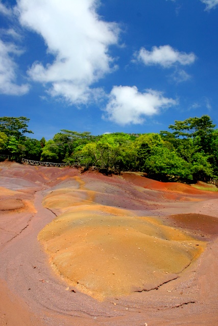 Seven Colors Earth, Mauritius