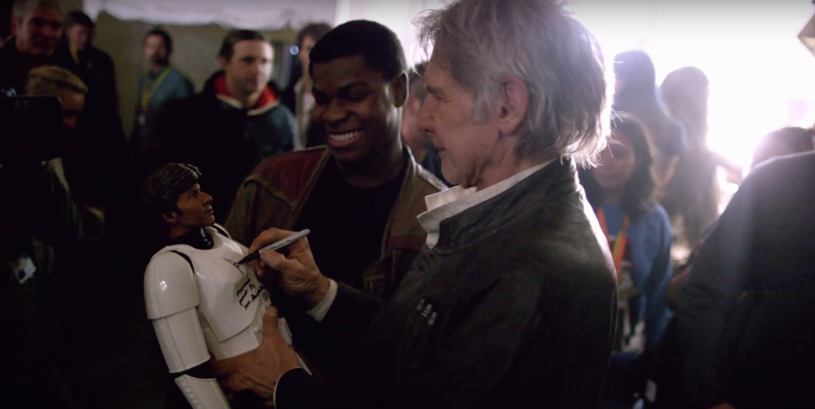 the-force-awakens-behind-the-scenes the-force-awakens-behind-the-scenes