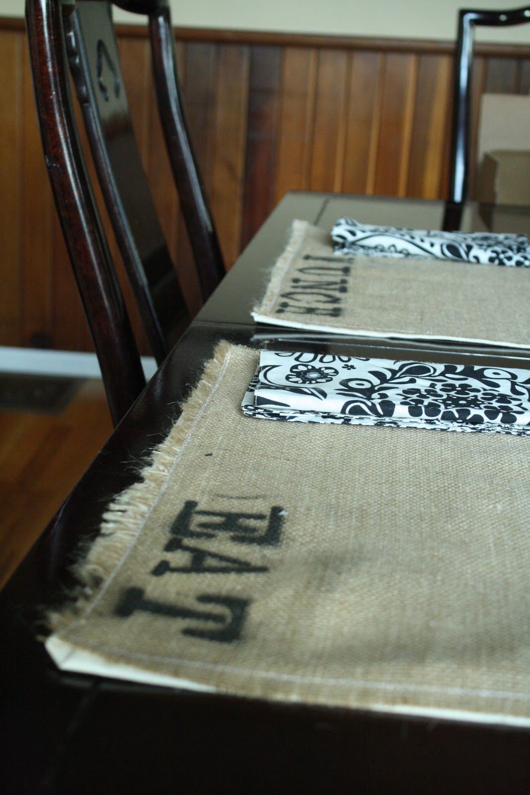 Courtney Z Photography DIY Burlap Placemats