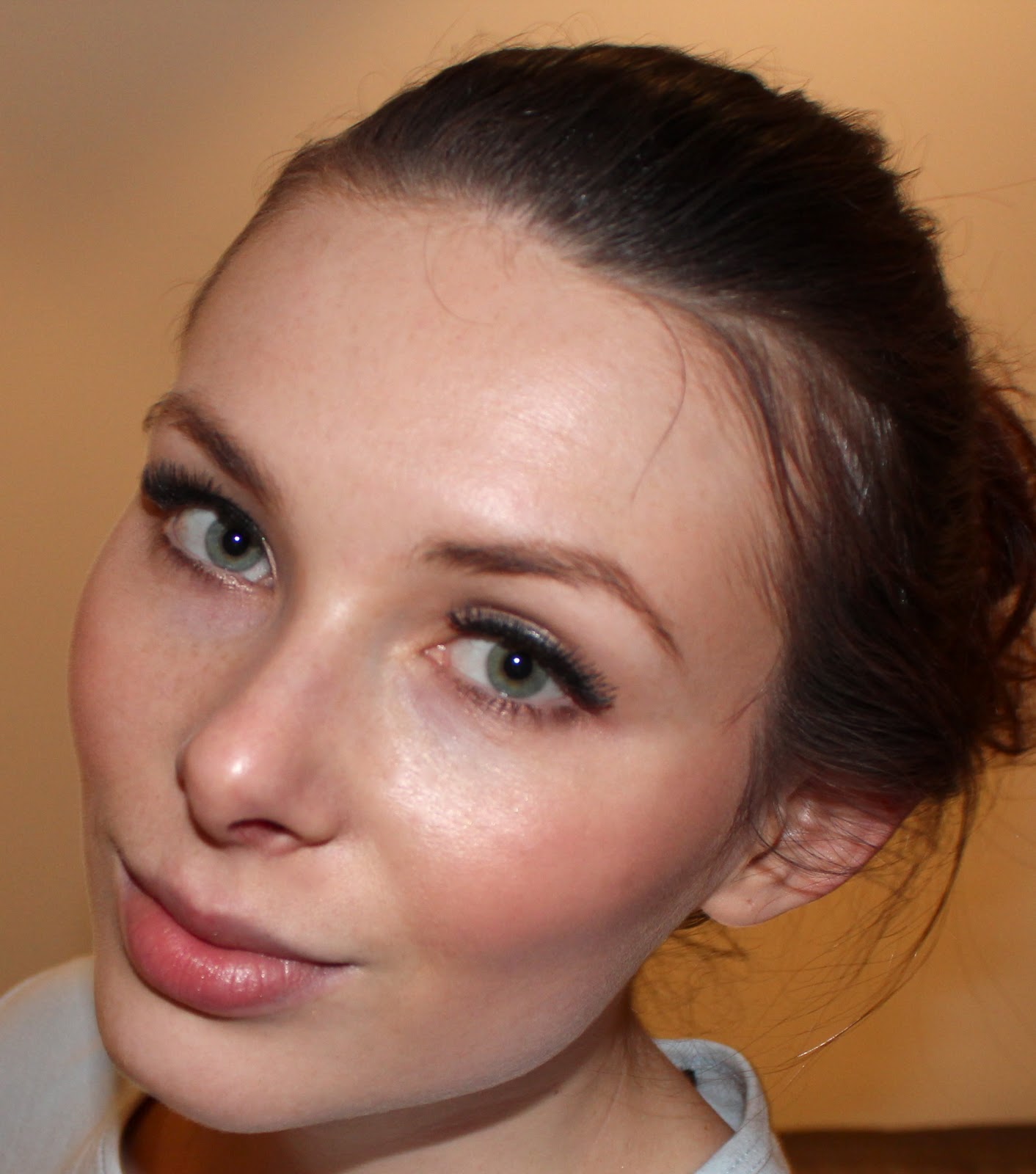 Eraser Foundation Maybelline
