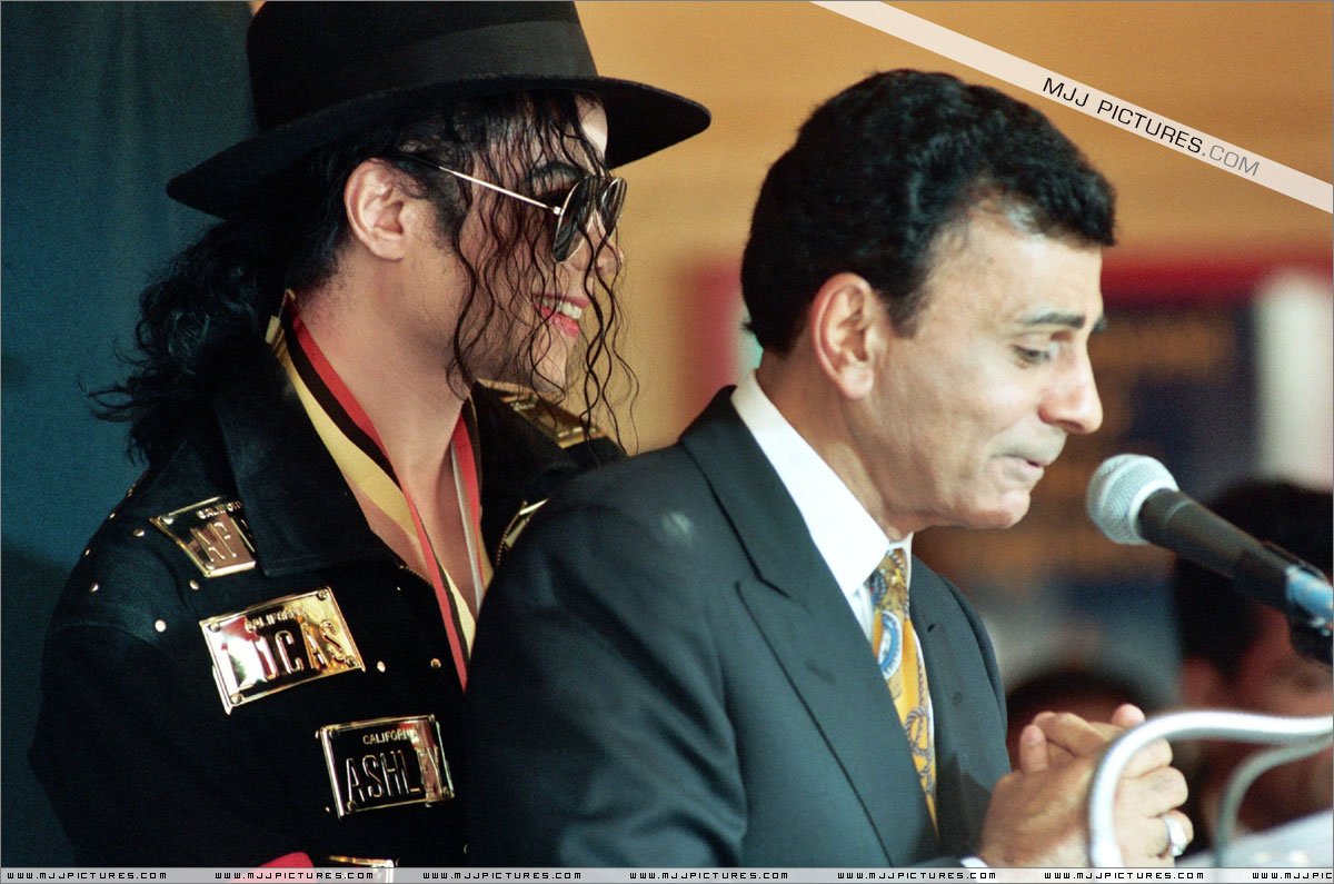 Michael Jackson 16 Guinness World Records d33blog